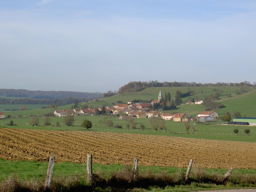 La Maison De Marie-Claire Doncourt-sur-Meuse Kültér fotó